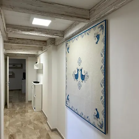 Le Pavoncelle Apartment